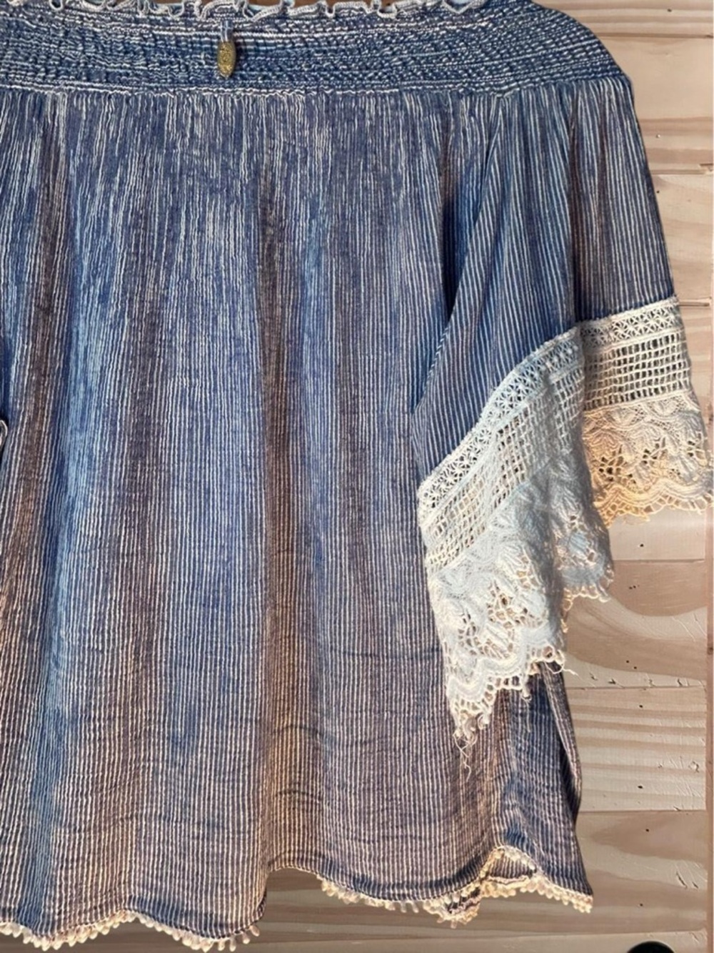 Rubyyaya size S blue off the shoulder top with lace trim at the
Elbows. - Picture 8 of 8